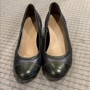 Cole Haan Black and Gray Women's Flats